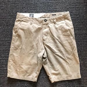 Lightweight Volcom brown shorts